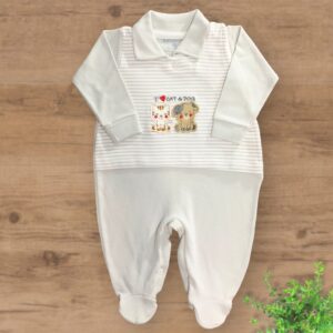 Macacão Suedini com Pezinho Bordado Pets