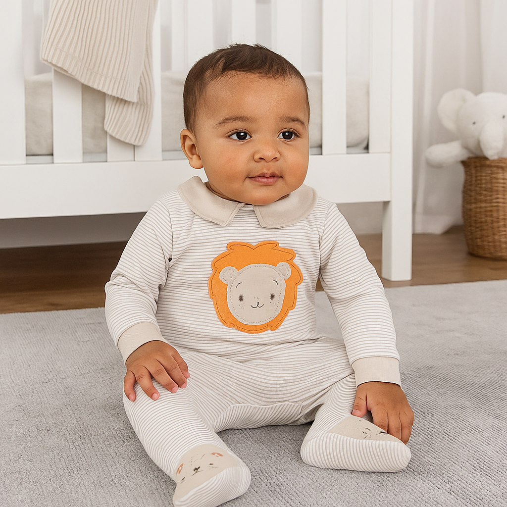 Macacão Gola Suedine Bordado Leão - Imagem 4